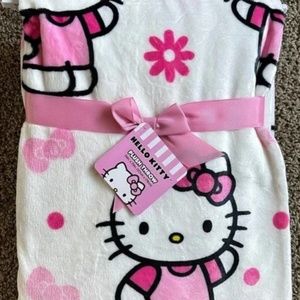 Hello Kitty Pink Daisy Plush Throw Blanket